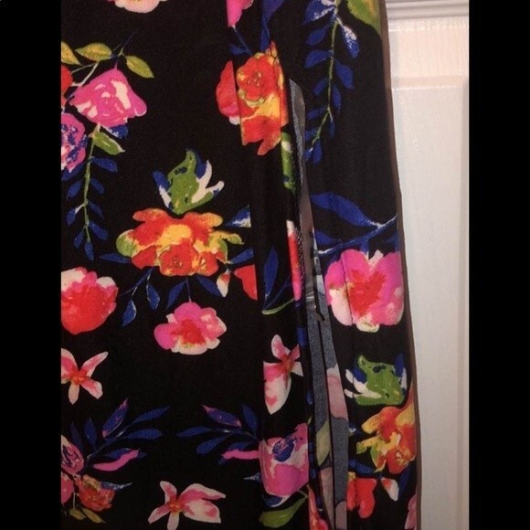 Bobbie Brooks Size M Womens Black Floral Maxi Dress + Necklace NEW NWT - Picture 4 of 4